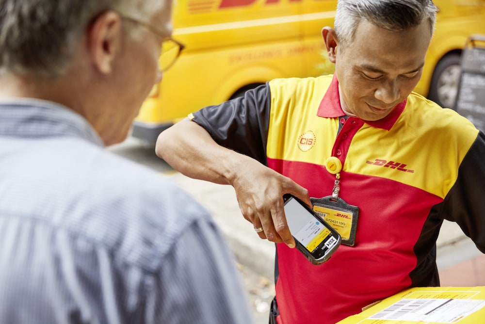 DHL Latam eShop reúne a más de 100 tiendas online de Estados Unidos