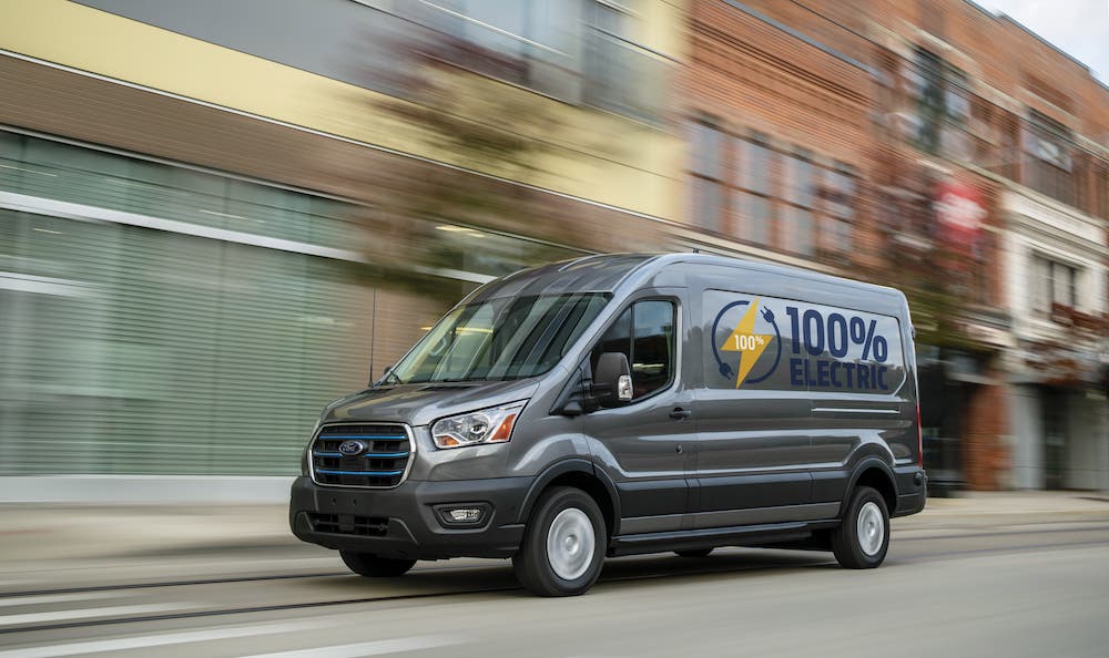 Ford Transit 100% eléctrica: Enciende el futuro del negocio
