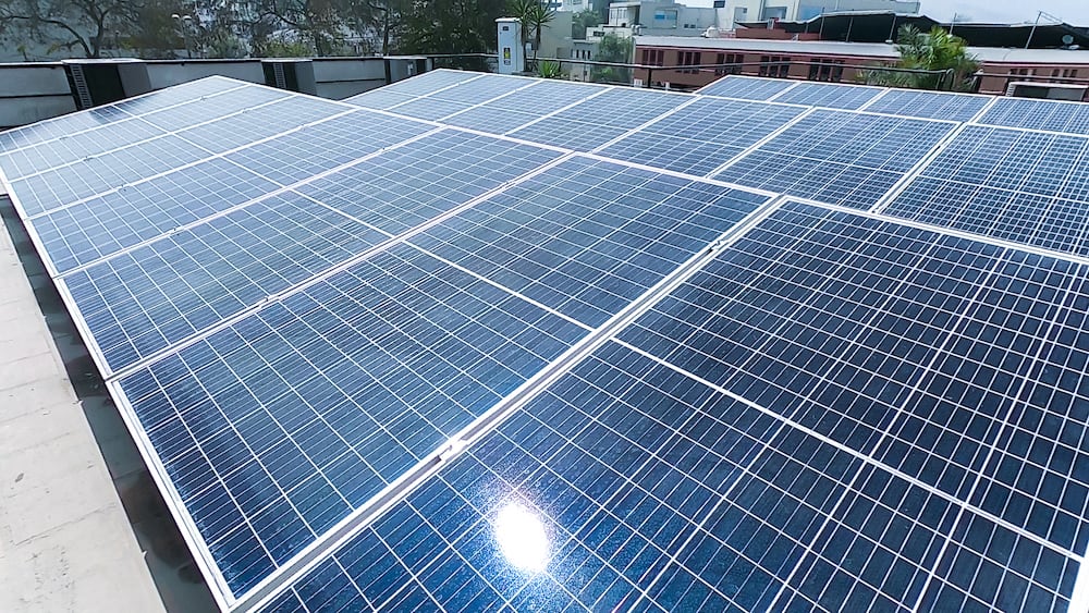 Universidad de Lima implementa sistemas de energía solar