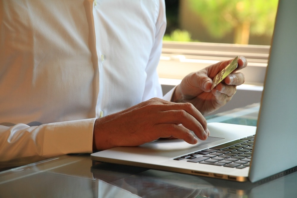 Robots mejoran la experiencia del cliente en los eventos de ventas online