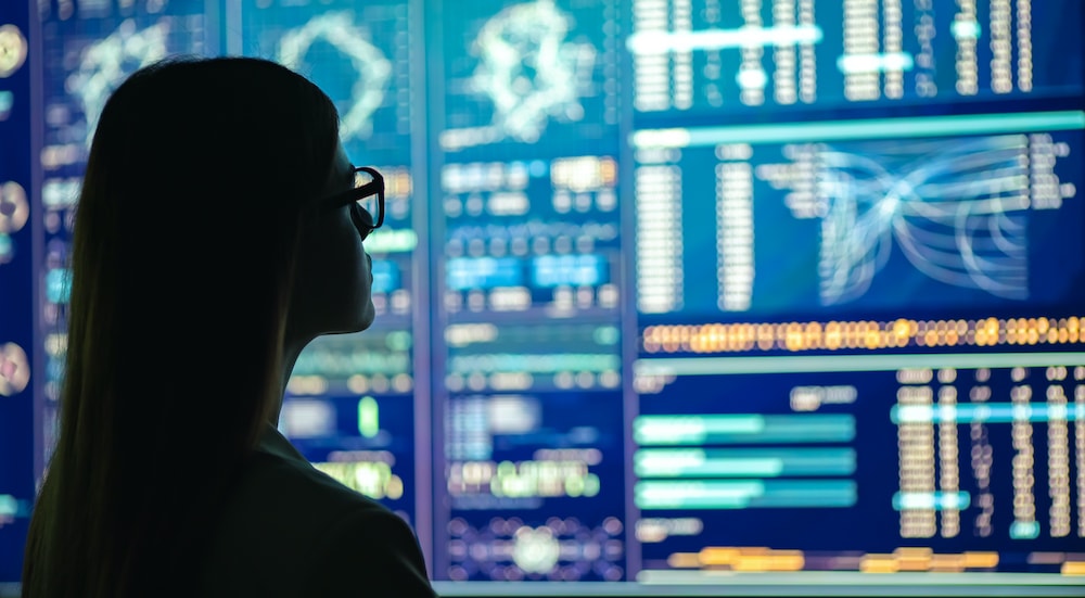 Soluciones Hitachi Vantara para servicio de datos en la nube híbrida y privada