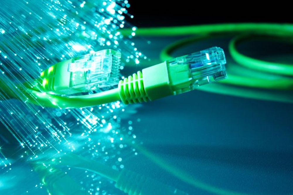Los beneficios de la fibra óptica para la educación en Perú
