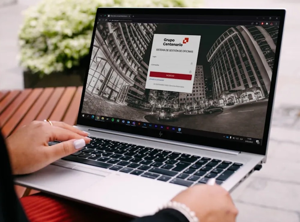 Tecnología en oficinas de centros empresariales y de negocios