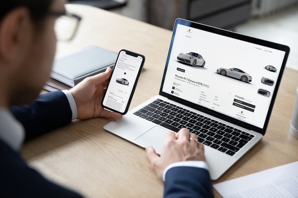 Porsche ampl&iacute;a la venta de veh&iacute;culos online