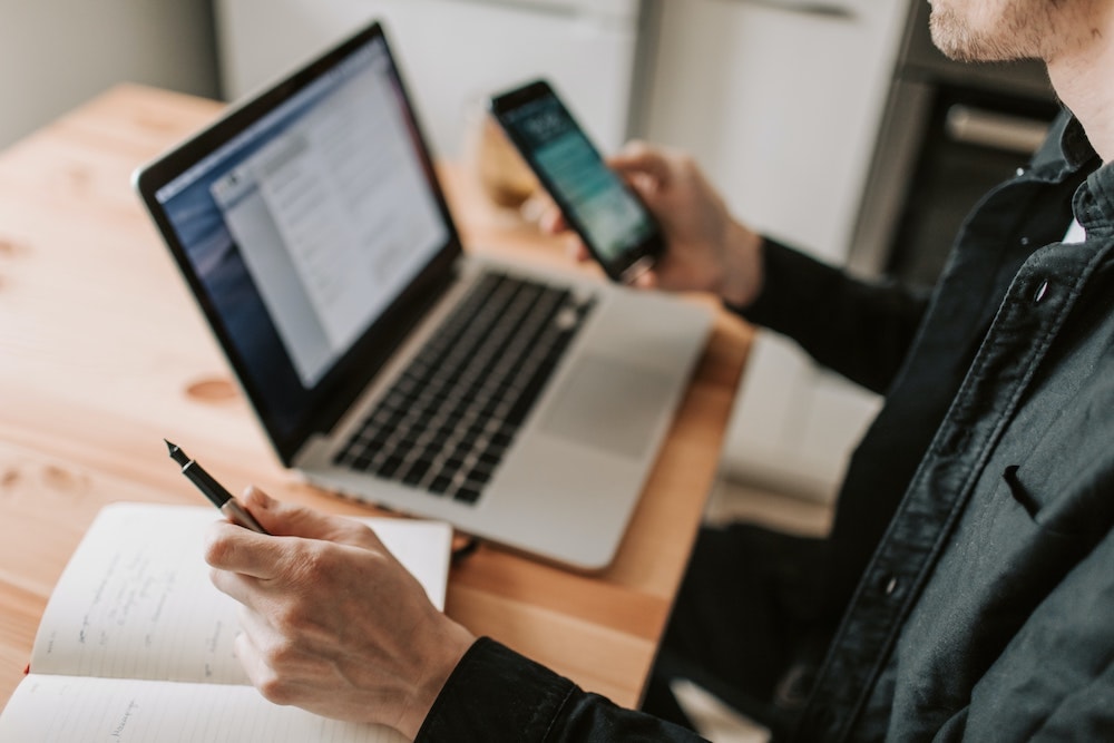 &iquest;Qu&eacute; debe tener en cuenta una empresa para implementar trabajo h&iacute;brido?