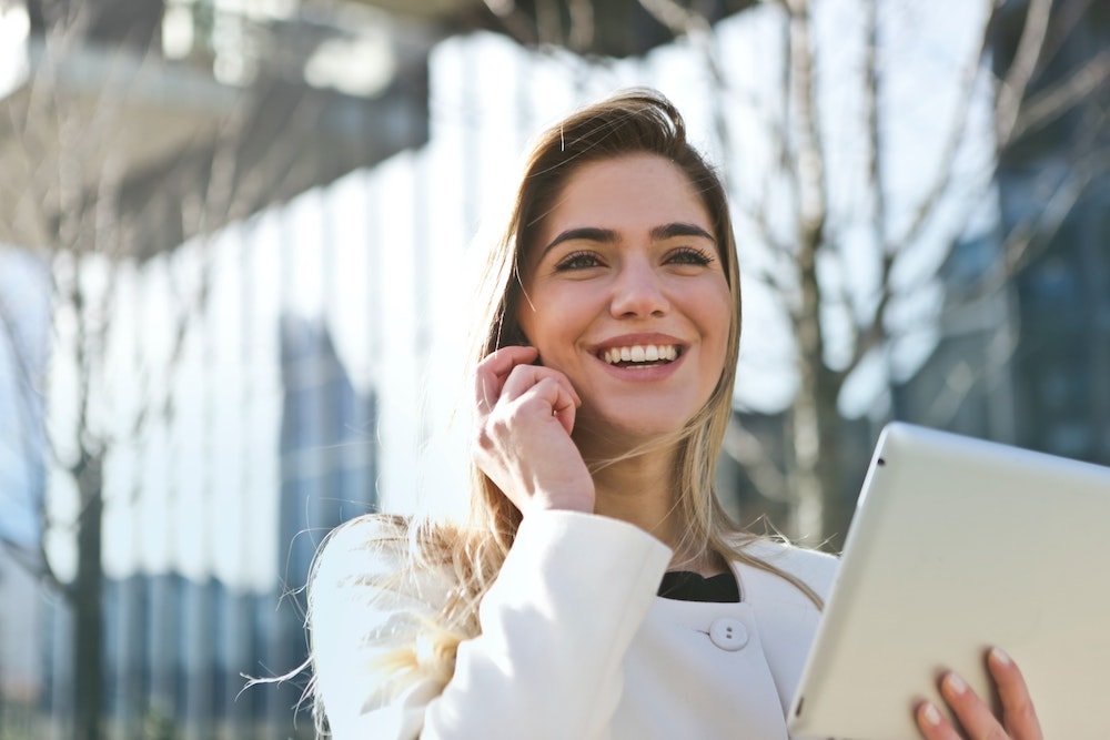 Razones esenciales para incluir a mujeres en el sector tecnológico