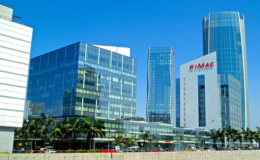 Los precios de seguros comerciales globales se moderan