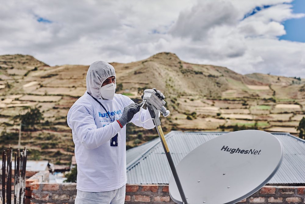 Internet satelital influye en la felicidad de internautas peruanos