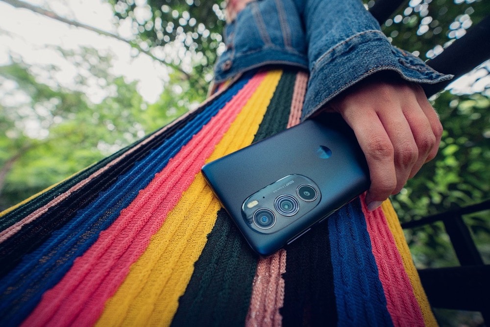 El motorola edge 30 pro llegó a Perú