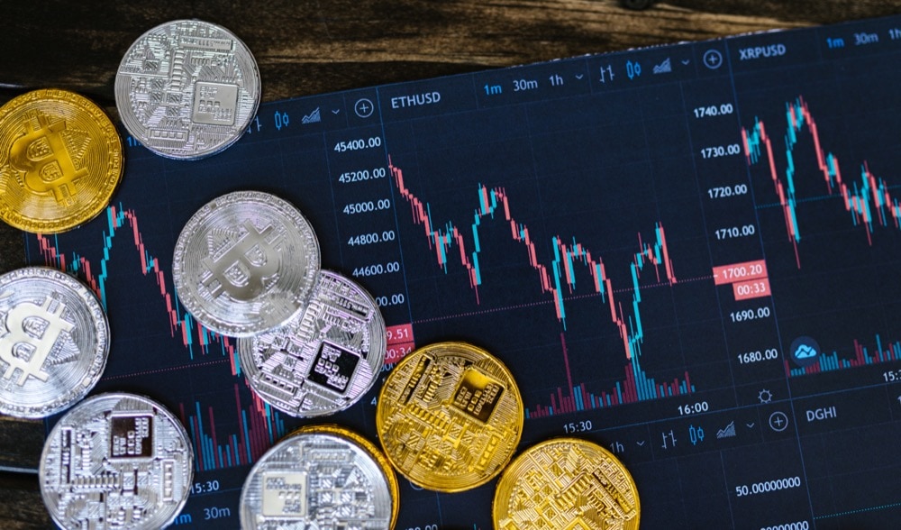 Factores a tener en cuenta antes de adquirir criptomonedas