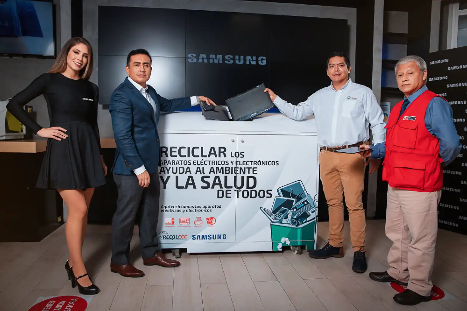 Samsung inaugura punto de acopio de residuos electrónicos