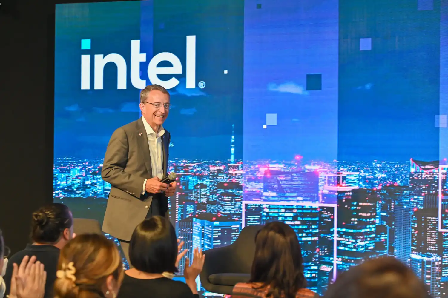 El CEO de Intel, Pat Gelsinger, visitó Latinoamérica