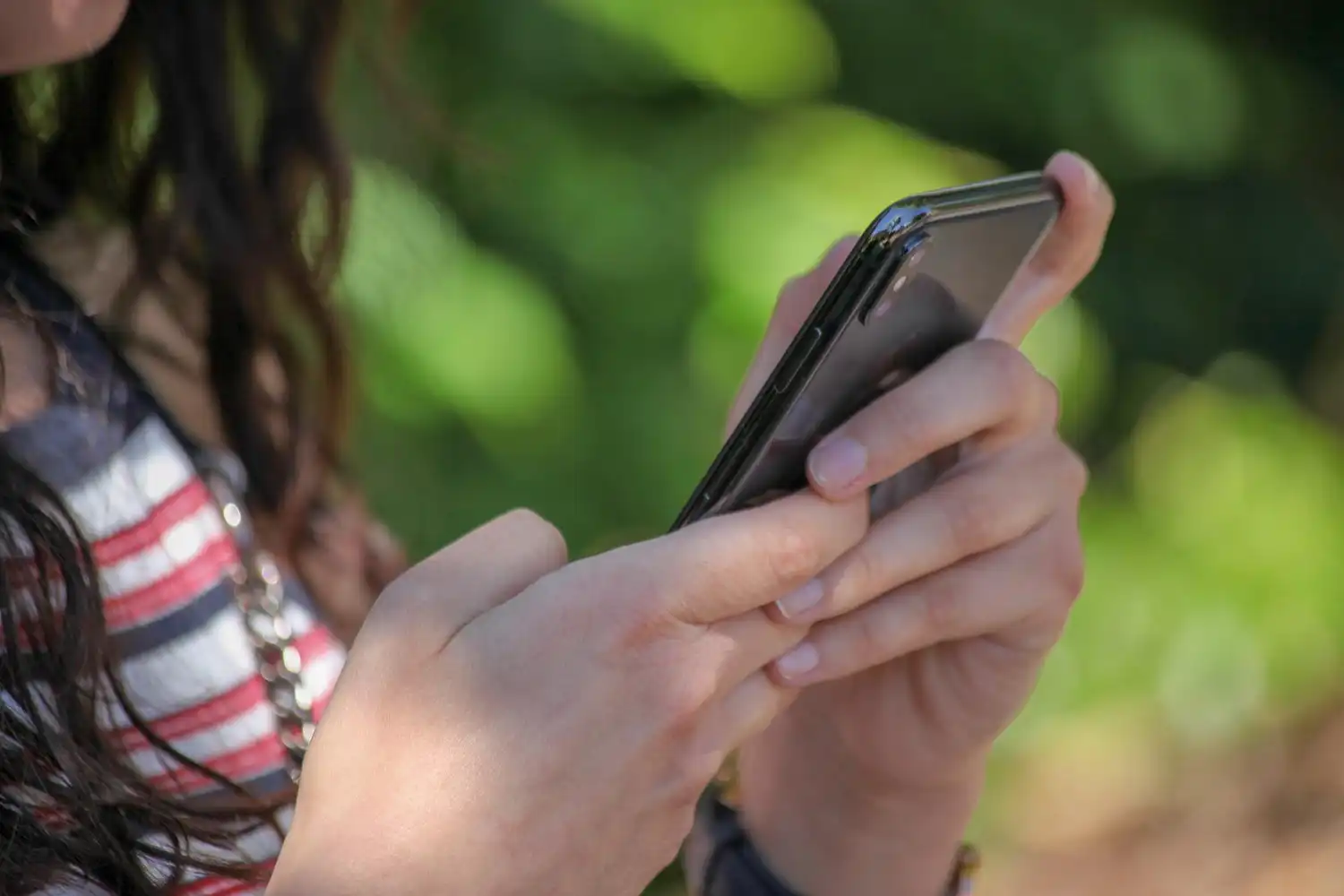 ¿Cómo elegir el primer smartphone de tu hijo?