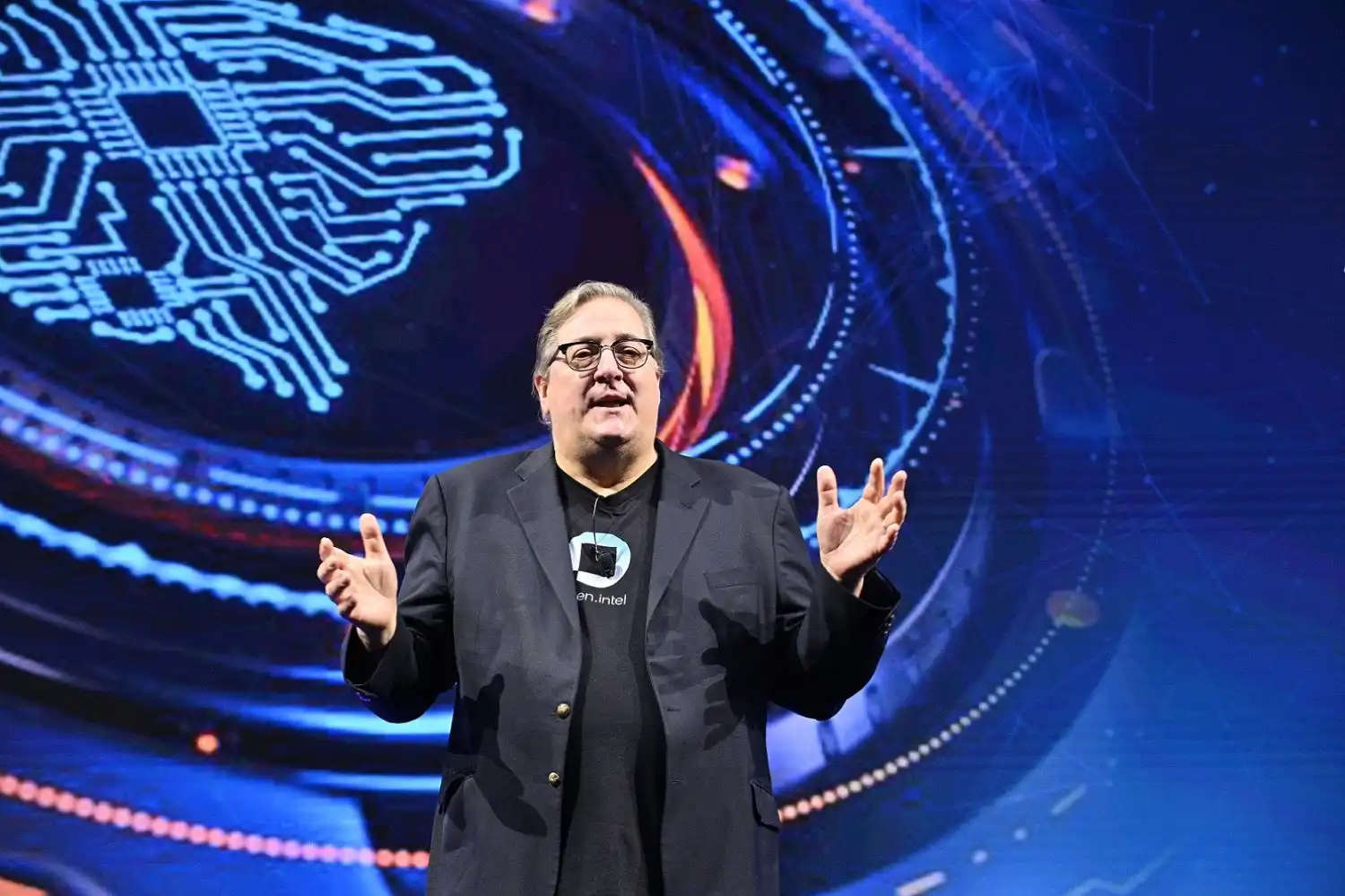 Intel acelera la innovaci&oacute;n de los desarrolladores con un enfoque abierto