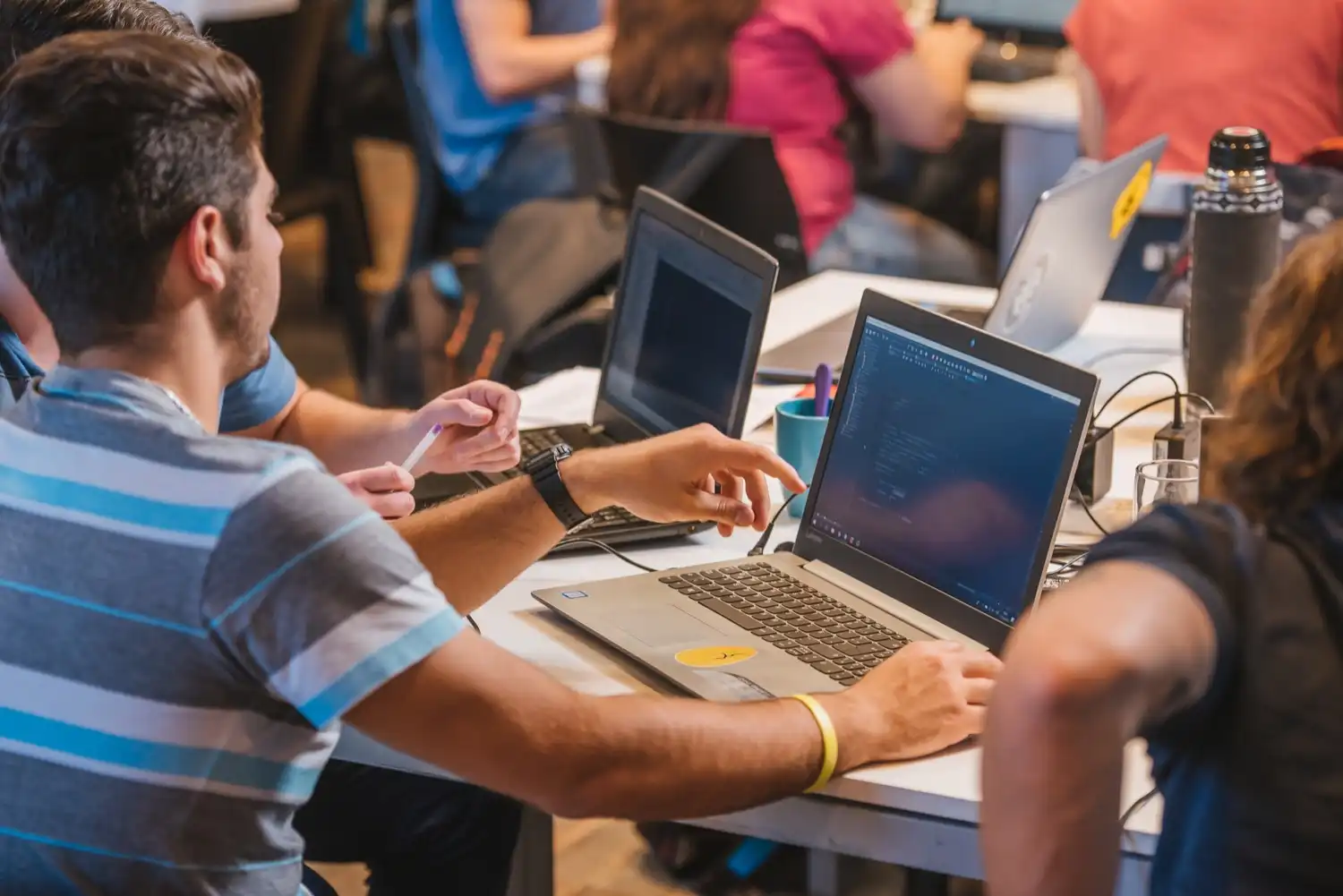 50 mil becas para aprender a programar desde cero