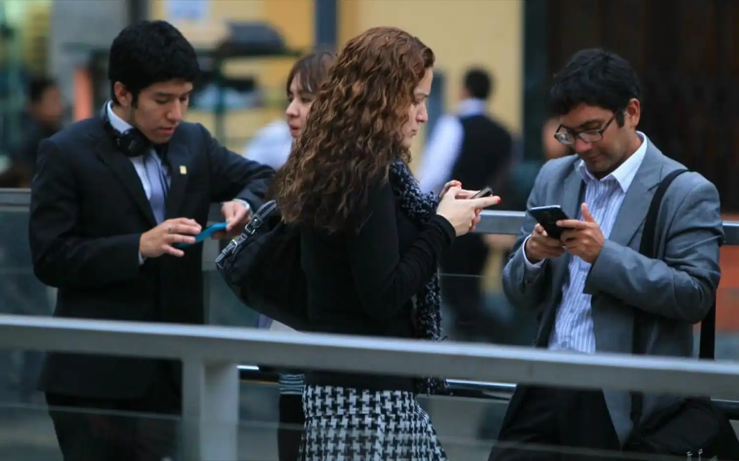 ¿Qué buscan los peruanos al adquirir o renovar su smartphone?