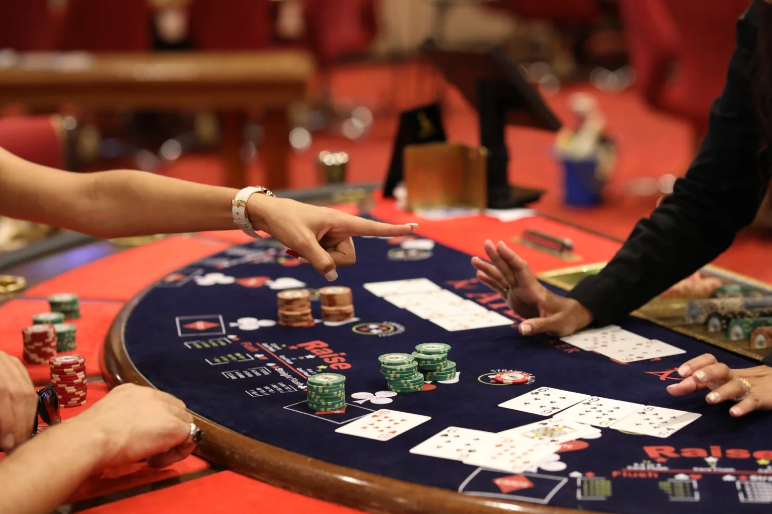 ¿Qué es un casino online y cuál es el depósito mínimo para jugar?