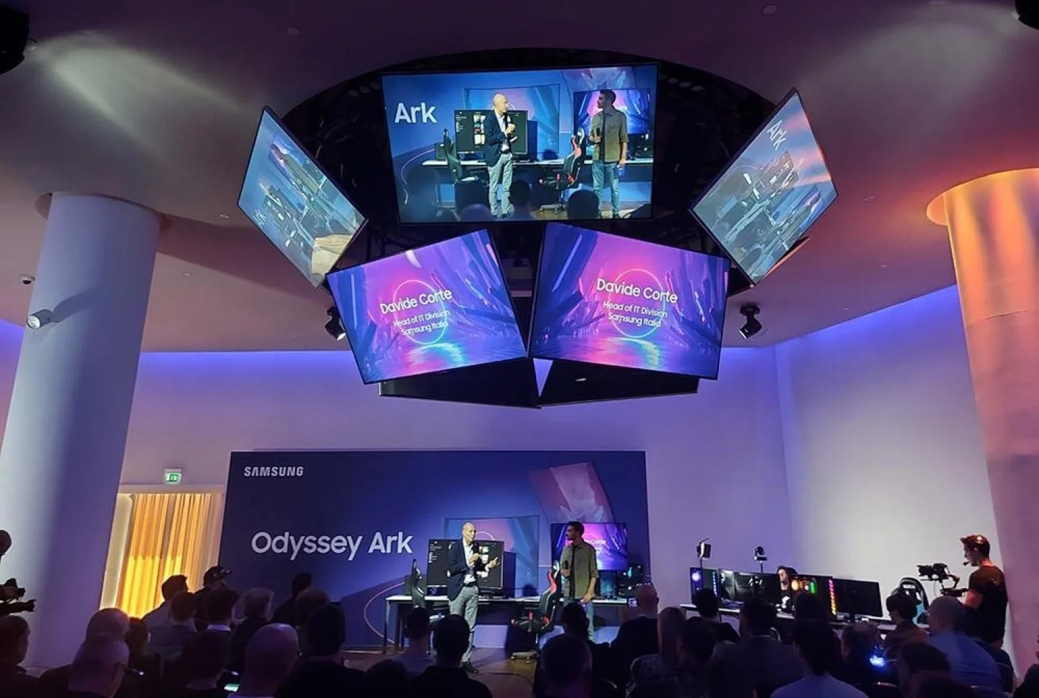 Samsung Odyssey Ark brinda una experiencia gaming mejorada