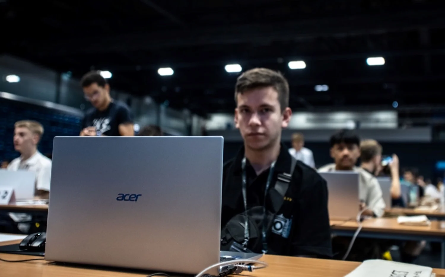 Acer empodera a jóvenes informáticos en Olimpiada