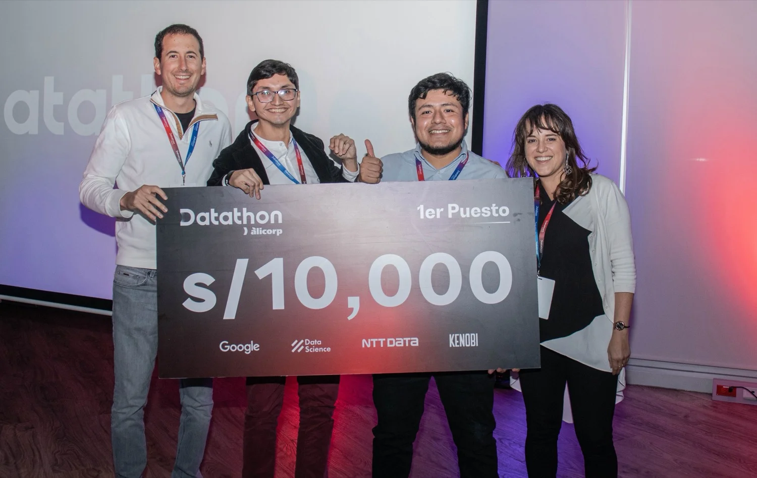 Datathon: La participaron en concurso de data y tecnología