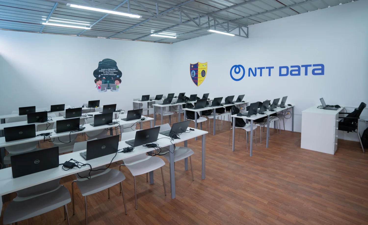 NTT DATA Perú apoya a colegios con recursos limitados