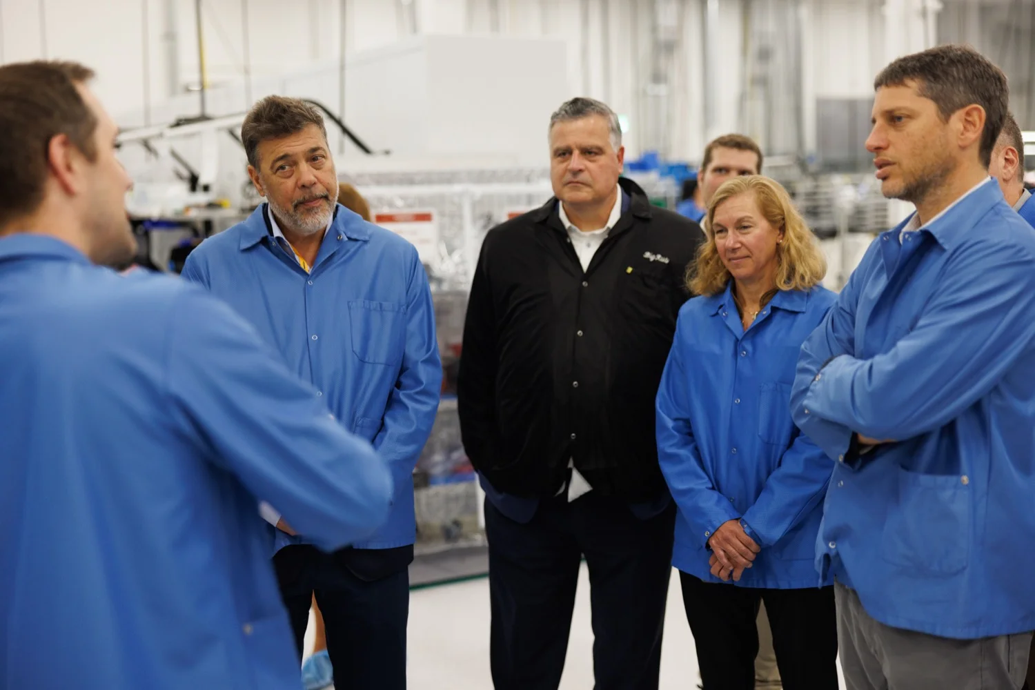 Vrio ayuda a cerrar la brecha digital