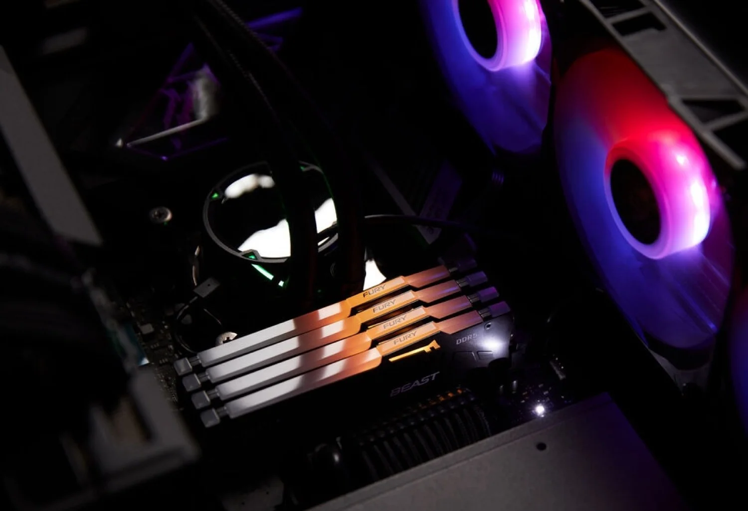 Las nuevas RAM DDR5 de Kingston ampl&iacute;an los l&iacute;mites