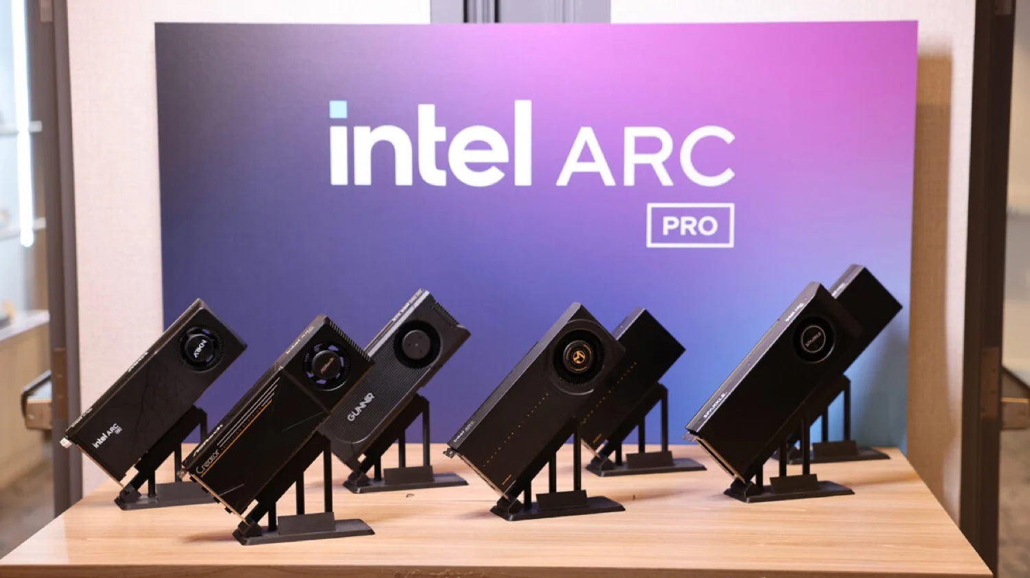 Intel redefine la PC empresarial con IA