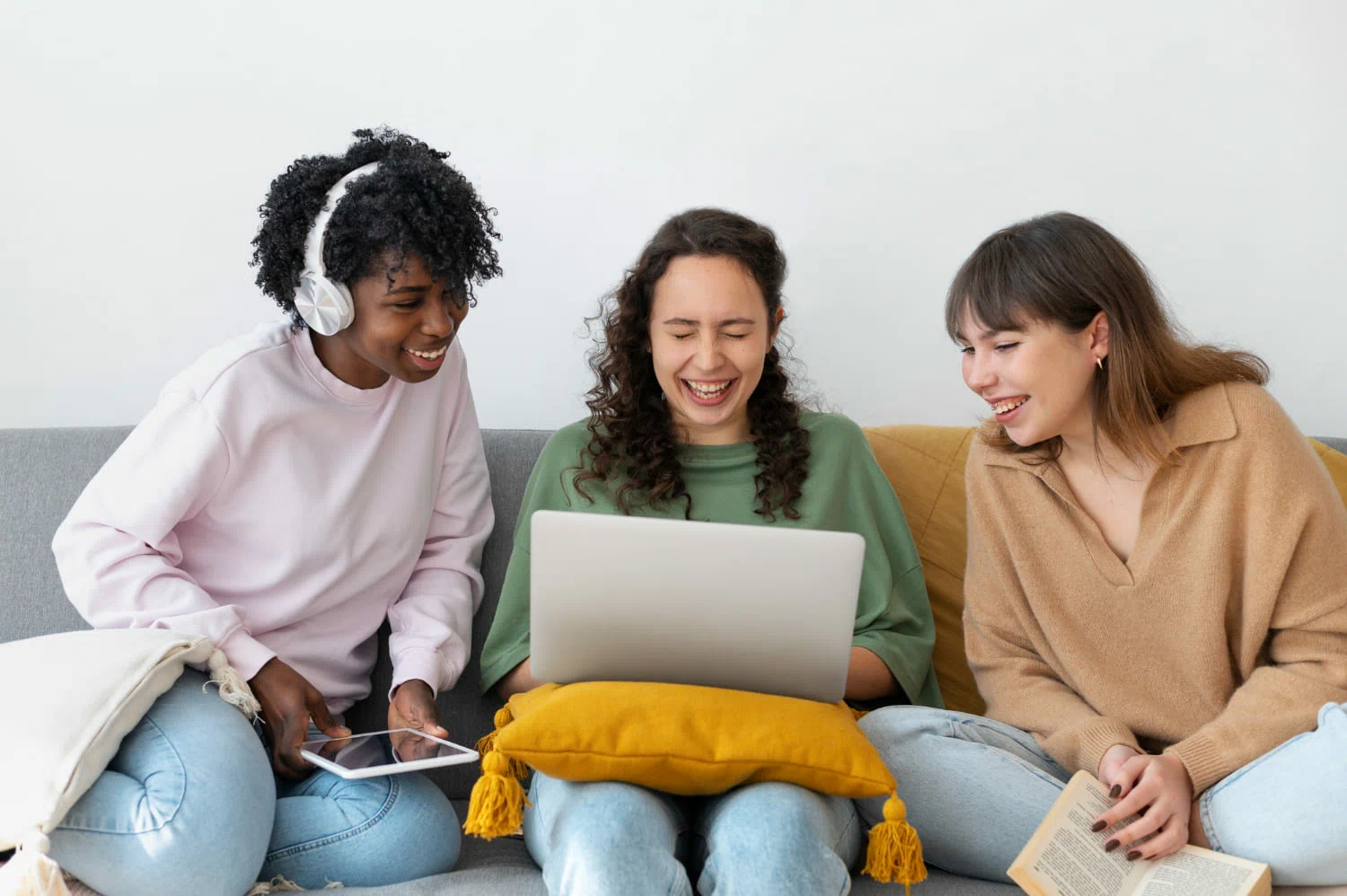 La Gen Z Latinoam&eacute;rica ya trata la IA como una amiga, seg&uacute;n Kaspersky