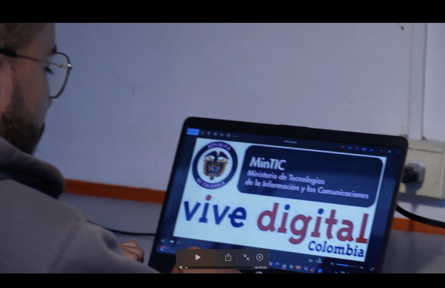Más de 726 mil estudiantes acceden a Internet gratuito