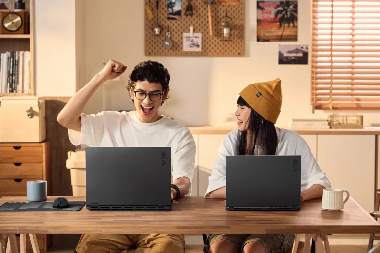 ASUS lanza +MÁS para ampliar criterios de compra de laptops