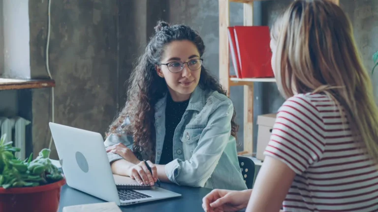 Empresas peruanas deben aprender continuamente ante IA