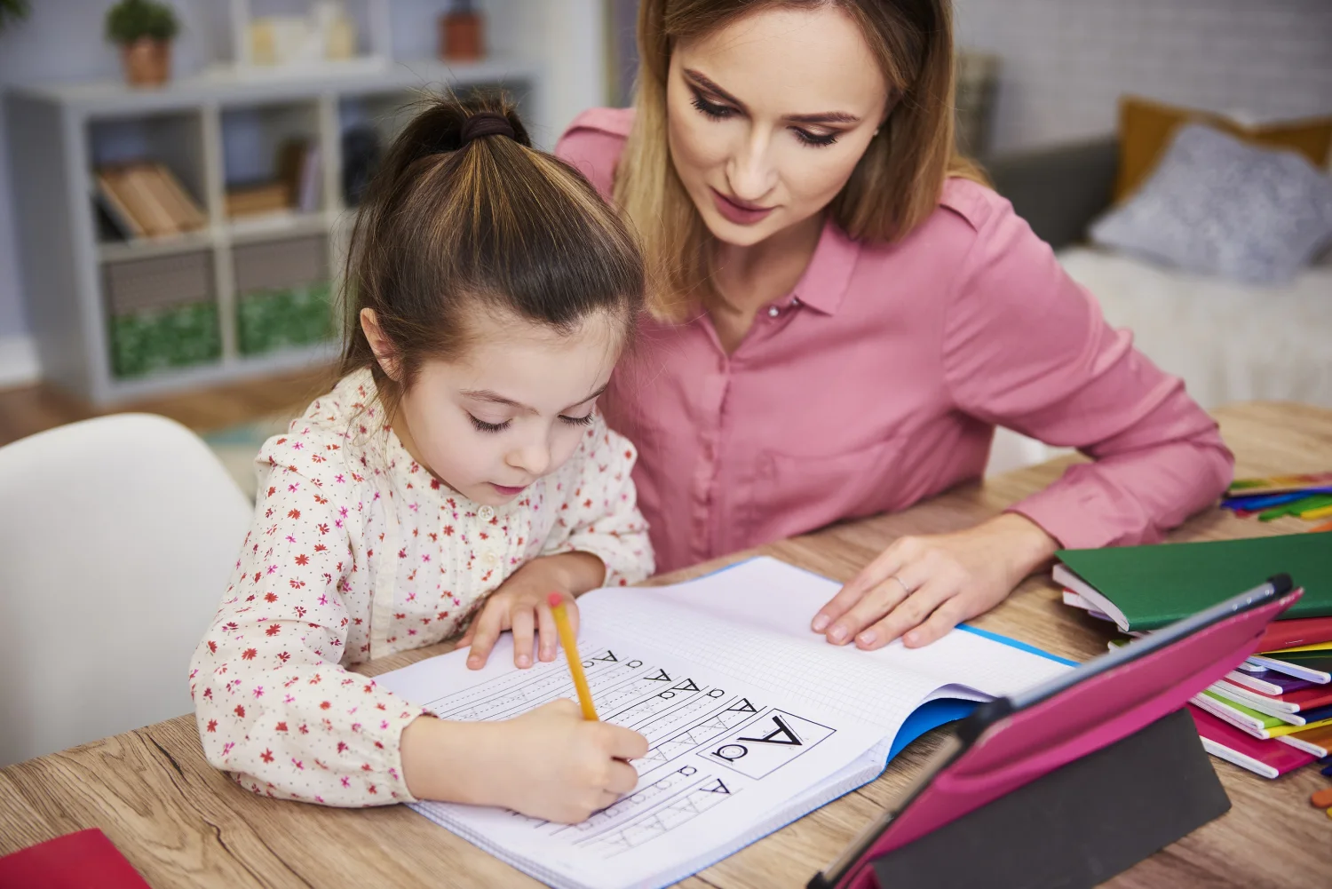 La IA cambia tareas y evaluación en la educación