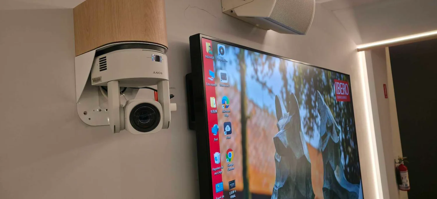 IBERO y Sony modernizan auditorios para aprender mejor