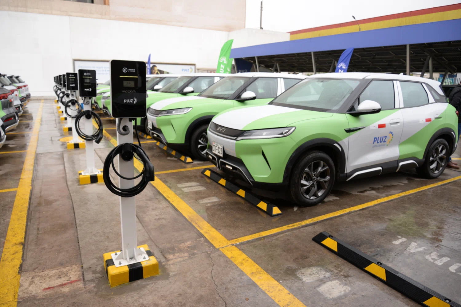 Pluz Energ&iacute;a muestra beneficios de la electromovilidad en Per&uacute;