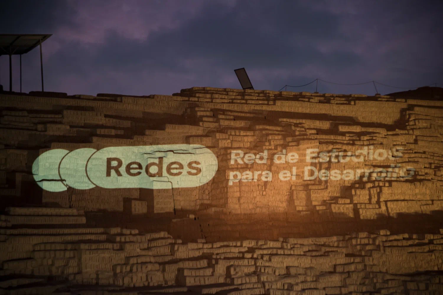 REDES: evidencia sobre retos del Per&uacute; a nivel nacional