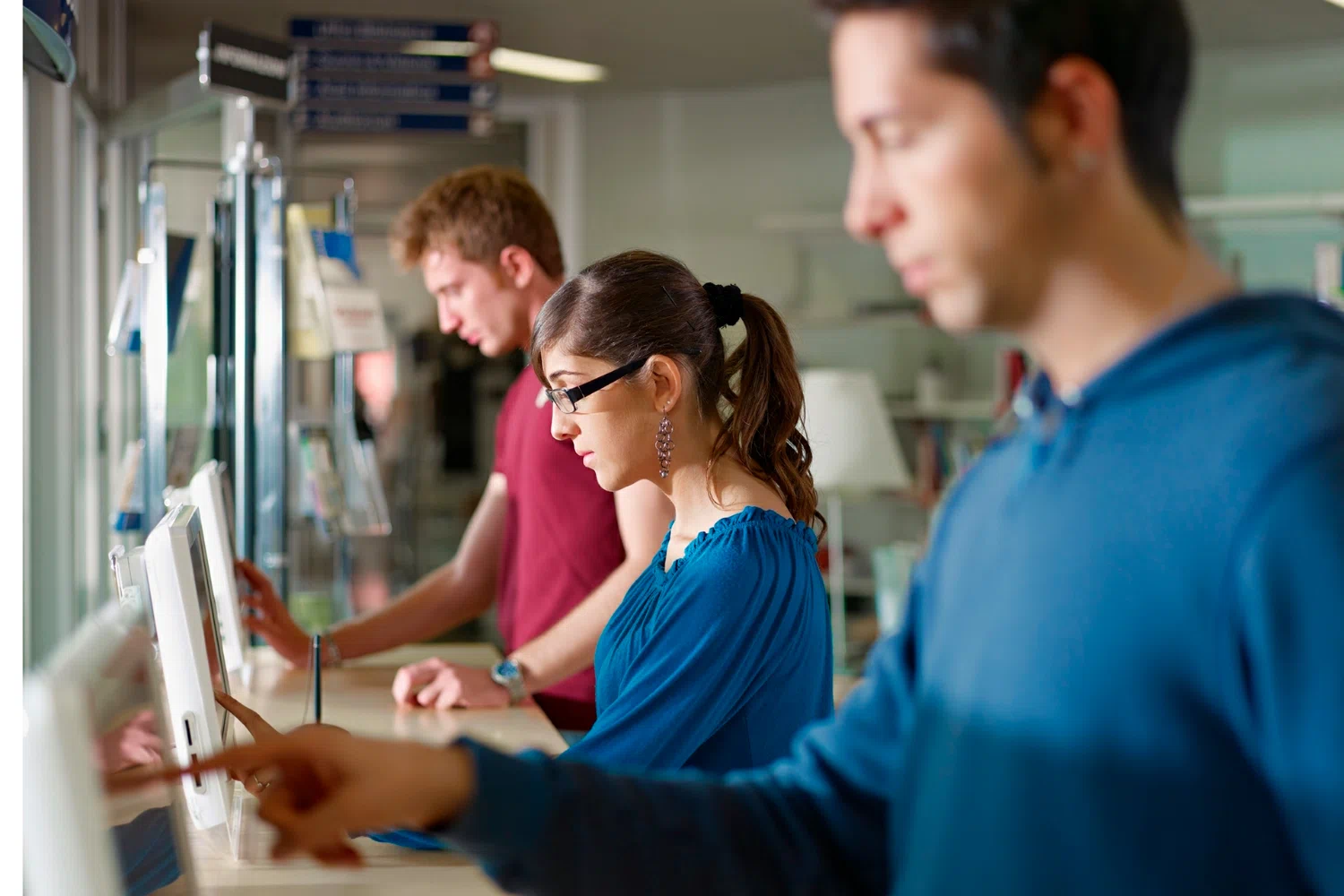 Santander y Coursera abren 100.000 plazas formativas en IA