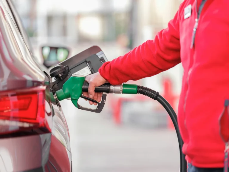 Subsidio a combustibles podría contener inflación si es temporal