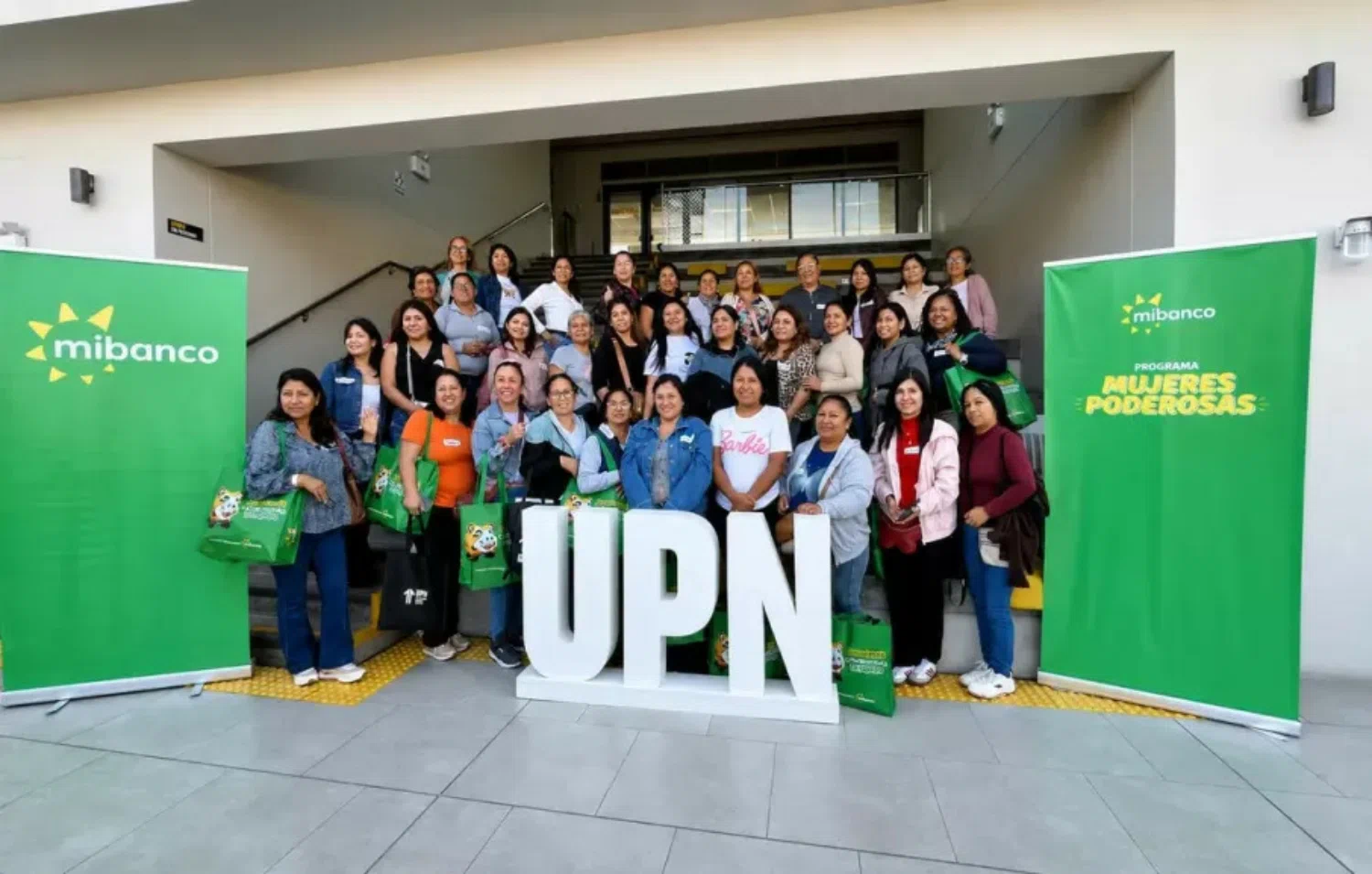UPN y Mibanco capacitan a m&aacute;s de 100 mujeres emprendedoras
