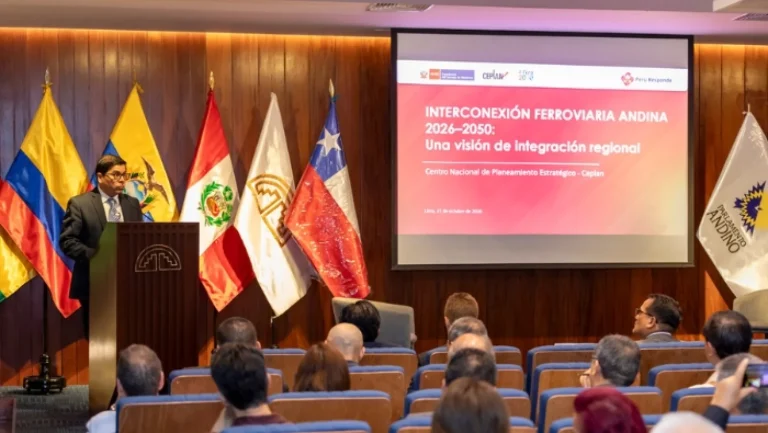 Ceplan amplía red ferroviaria peruana a 7500 km para 2050
