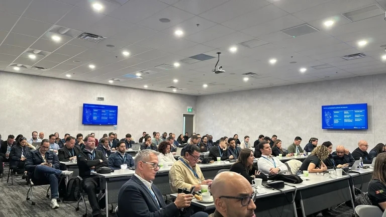 Geotab reúne socios latinos en Canadá para Partner Day 2026