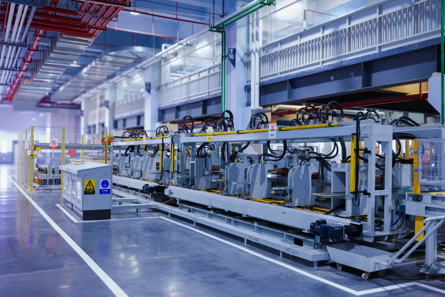 IA y robótica impulsan Perú hacia empleos formales en manufactura