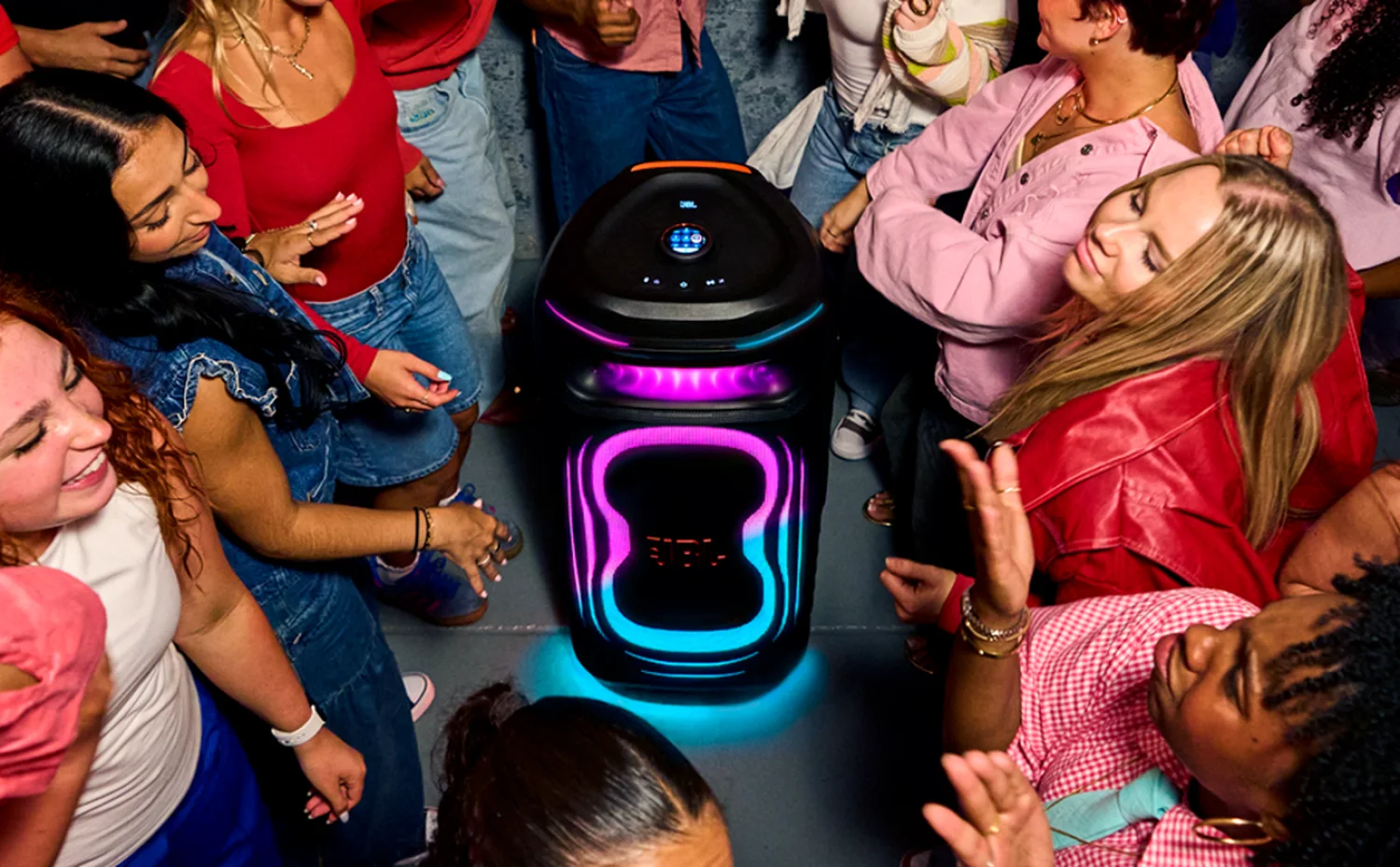 JBL PartyBox Ultimate 2: 1.500 W, IA y pantalla táctil para fiestas