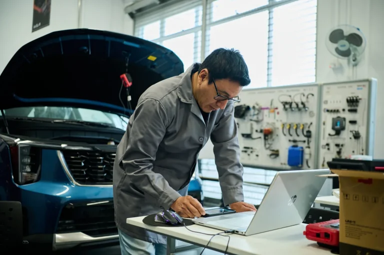Kia certifica técnicos Master Level 3 posventa