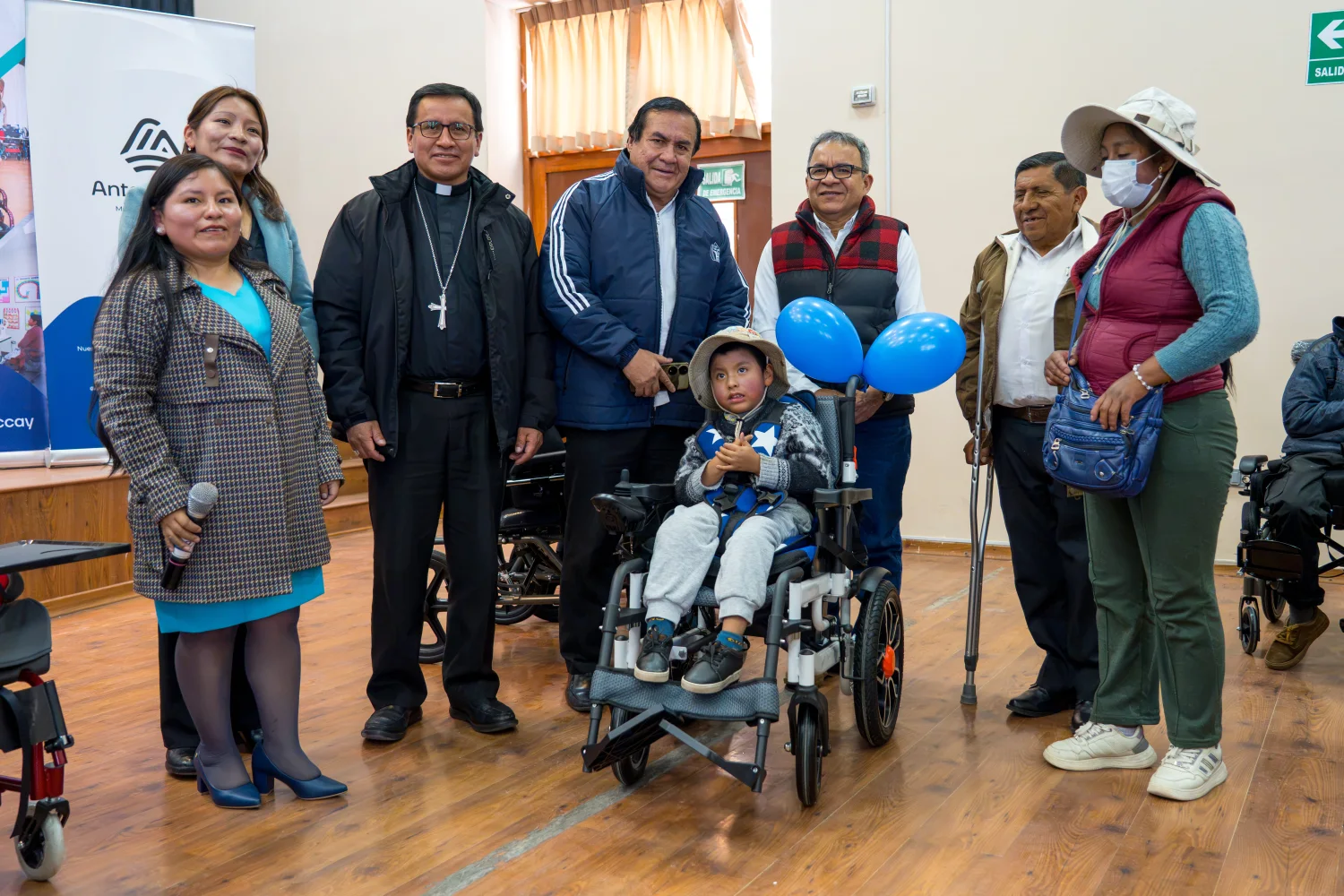 Vulnerables de Espinar reciben diagnóstico y equipos médicos